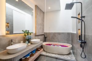 Experience the Aura of Bali at Solari Aura Villa