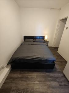 Completely new refurbished flat!