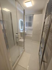 Completely new refurbished flat!