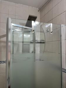 departamento completo ,1 piso por escalera zona refinería 1 dormitorio para 2 personas