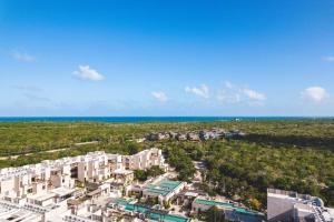 Luxury 2BR Retreat with Private Pool & Spa
