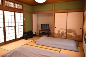 A large house with a beautifui Japanese-style room