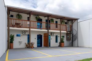 Recanto Sol da Chapada | Aptos no Centro com Garagem e Café da Manhã