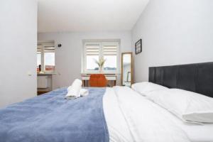 NP City Center Apartment with River View