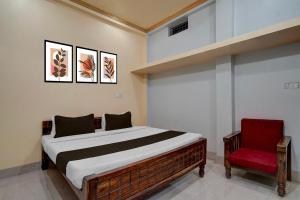 Hotel O LAXMI PALACE HOTEL MINTA & BANQUET HALL