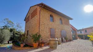 Montecarlo Winery - in a Tuscan Farm with Wi-Fi