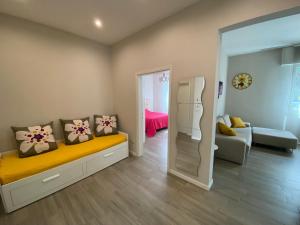 Ines Lovely Flat