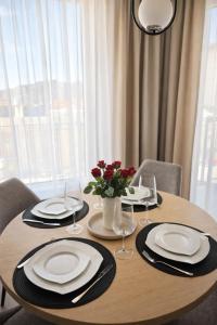 M&M Premium new apartment in the center - free parking