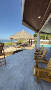 Casa la barra surf resort