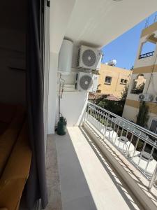 Modern Flat in Central Nicosia F2
