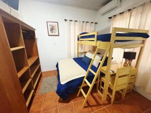 Private Pool Retreat 3min walk to Isla Palo Seco Beach, Sleeps 10, Casa Ylang Ayala