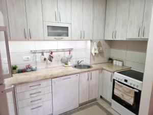Modern Apartment with Balcony & Parking in Central Budva