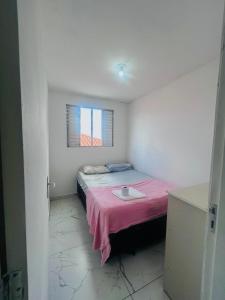 Apto 2 dormitórios na Zona Norte