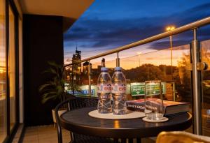 Unique 2-Bed, 2-Bath Apartment with Private Terrace, Near Leeds Bus Station & City Centre