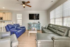 1 Block to Shore Myrtle Beach Home with Pool Access