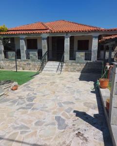 Thomas House - Xristos