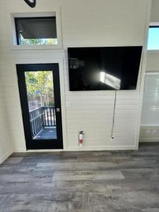 TH24 Midnight Moon Tiny Home - 15 min to Sedona