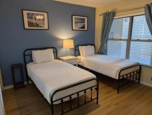 Beautiful Gulf-front Condo with a Community Pool and Free WiFi