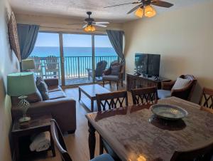 Beautiful Gulf-front Condo with a Community Pool and Free WiFi