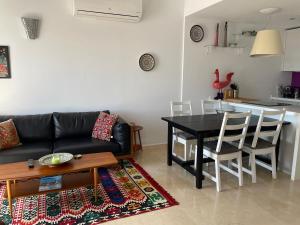 Duquesa Fairways Penthouse - Sea- & Mountain View