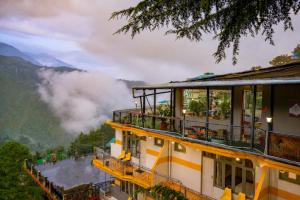 PACK Mcleodganj