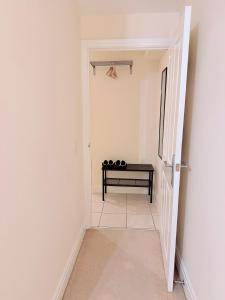 Hereford Stays Apartment 7 with Free Parking & WiFi