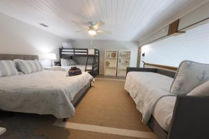 Cotton Bayou- Bring your boat! Summer Vacation Awaits - Free Daily Activities