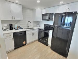 Island Winds East 507 - Immaculately Remodeled - Fall Family Fun