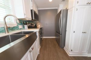 Gulf Village 2 Bedroom Cottage - Fall and Winter Dates Available! 2 Pools!