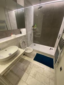 Luxury Apartment near Canary Wharf-O2-Excel-Stratford-Tower Hill-Bank-London Bridge-Bond street