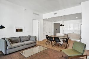 17WEST Spacious 2BR Apartment with Balcony -505