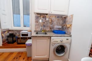 2 Bedroom Apartment located heart of Lisbon city