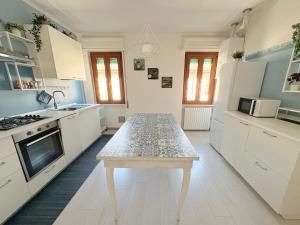 CLUA Holiday House