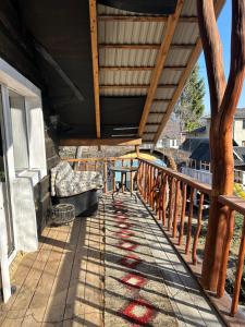 Хатка у долині