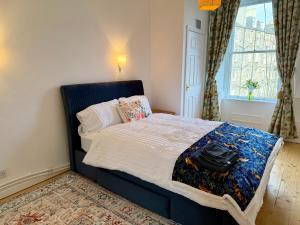 Luxurious Victorian 3 Bed Flat in the Heart of Edinburgh