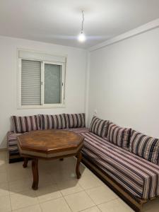 مجمع دياري مجموعة 13 عمارة 56 طابق 4 رقم 49 طنجة, 90063 Tanger, Maroc