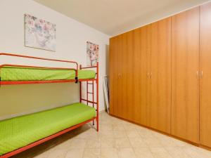 With large private outdoor space and parking space img18