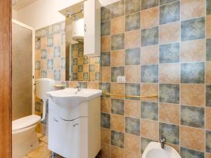 With large private outdoor space and parking space img30