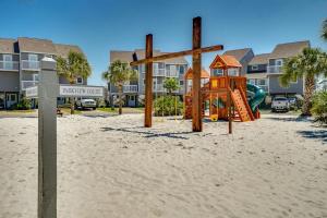 Steps to Beach 2 Pools, Pet-Friendly, Playground
