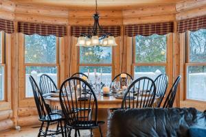 Fiddler Lake Resort - Deer 80