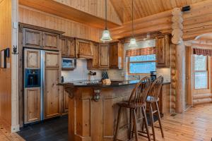 Fiddler Lake Resort - Deer 80