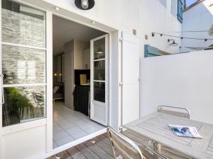 Charmante maison avec terrasse au cœur de Saint-Martin-de-Ré - FR-1-258-236