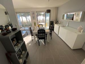 Appartement climatisé, terrasse face mer - 4 pers. - FR-1-837-113