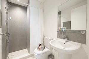 Downtown Dubai Elite Opera View, Opposite Burj Khalifa and Dubai Mall