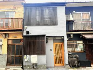 Entire Machiya near Nijo Castle,6 min to Nijo Station,Up to 8 guests