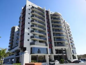 Springwood Tower Apartment Hotel - Пойнт-Лукаут