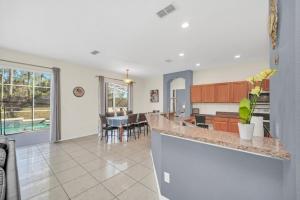 Spacious 7-bedroom villa with stunning golf course villa