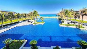 Luxury Beachfront Villa in Whyndham Garden Cam Ranh