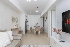 Virgo Nest Rentals - Avida Riala IT Park - City View