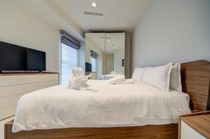 Mercury Tower Luxury Apt- Pools, Gym & Spa